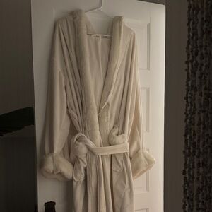Pottery Barn Cream Plush Robe